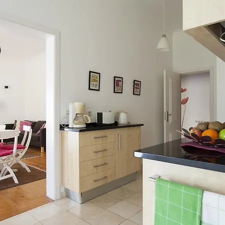דירה Principe Real Garden | Rentexperience *