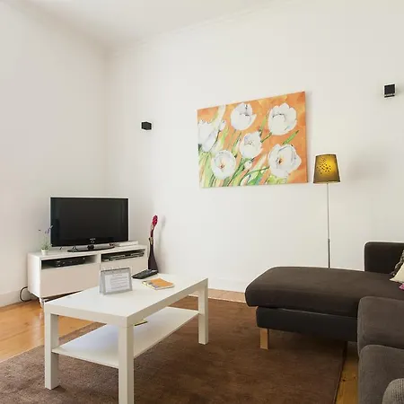 Principe Real Garden | Rentexperience Apartment