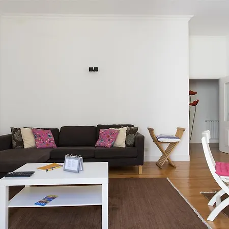 Principe Real Garden | Rentexperience * Lizbona